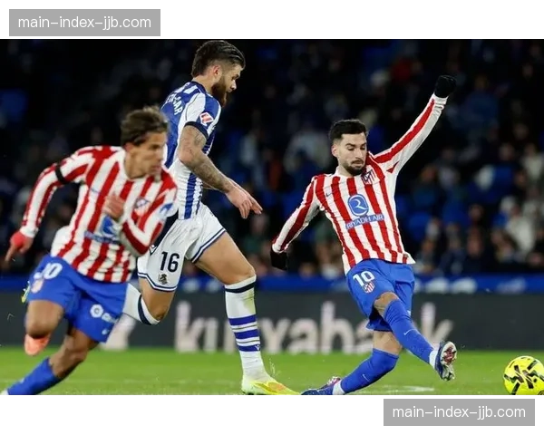 奥布拉克后场大脚长传助攻瑟洛特打破场上僵局